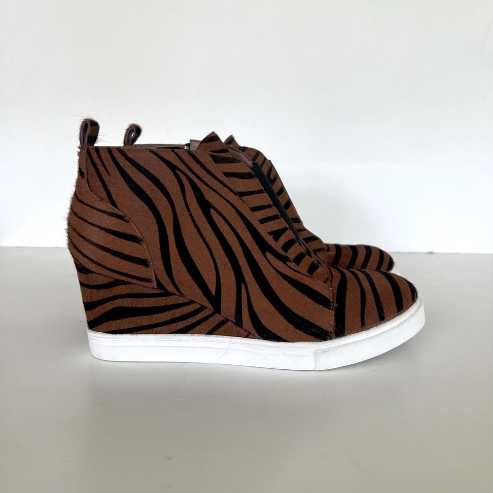 Linea Paolo Felicia III Wedge Sneaker, Caramel/Black Tiger Stripe Calf Hair, 7.5 - Picture 2 of 11